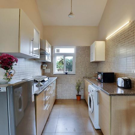 Veera Strand Park Serviced Apartments Near 칼랑굿 외부 사진