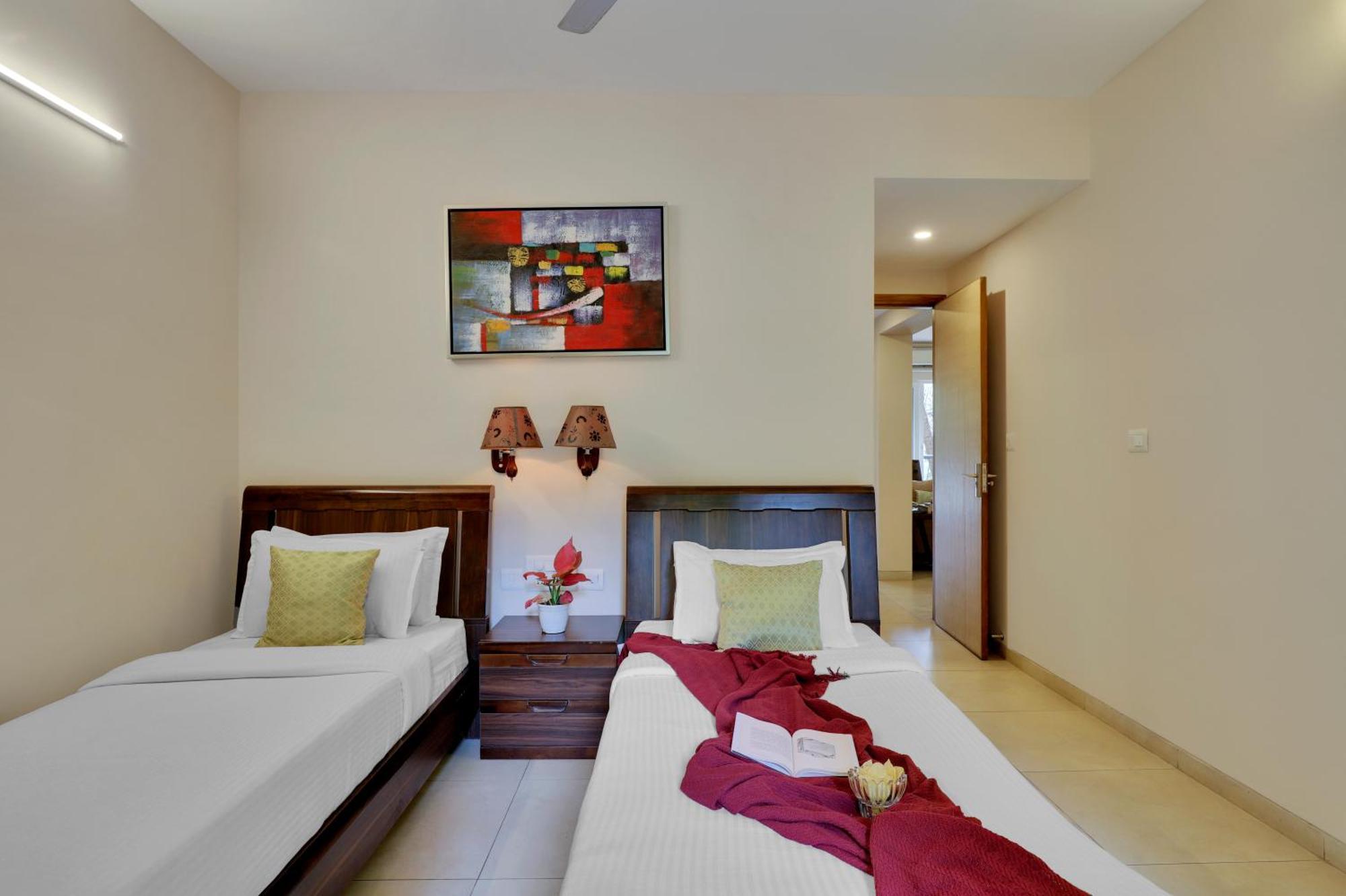 Veera Strand Park Serviced Apartments Near 칼랑굿 외부 사진